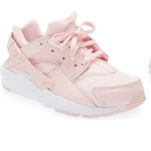 Nike Huarache Run SE Sneaker